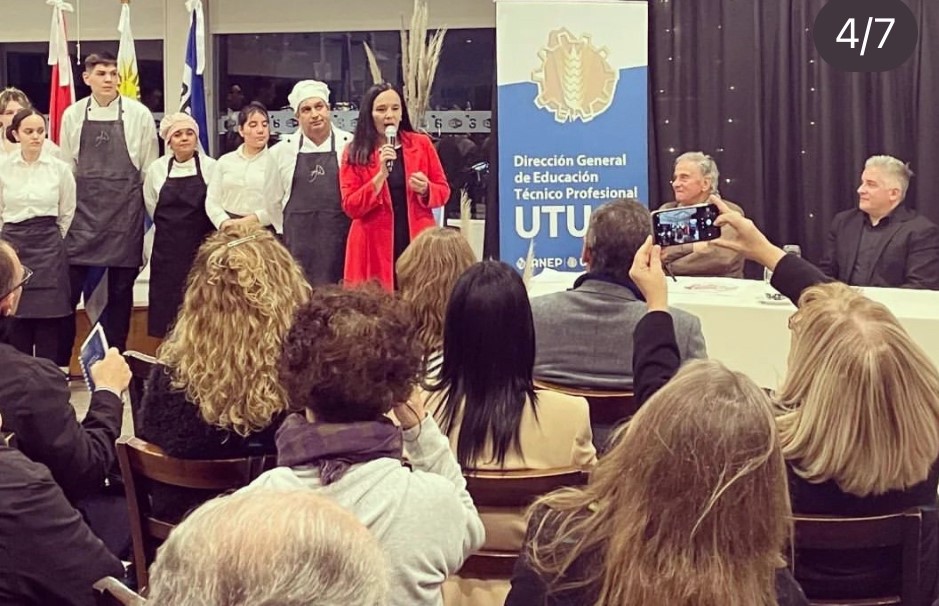 5 UTU lanzamiento libro Gastronomia regional uruguaya